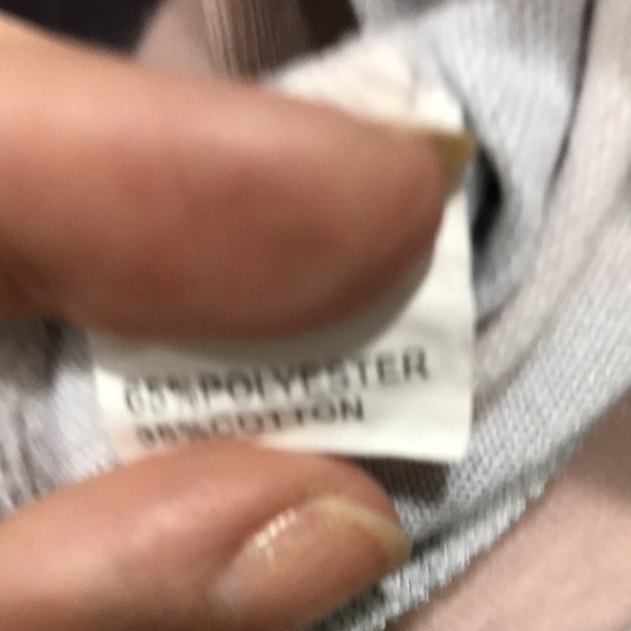 Camo pull over sweater light weight. Size Large. Pink and gray. - Picture 4 of 4